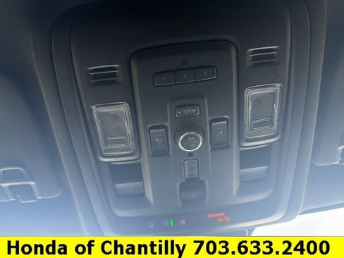 Used 2023 Chevrolet Tahoe Premier AWD/4WD image 20