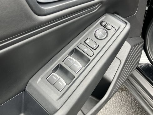 Used 2025 Honda Accord SE image 15