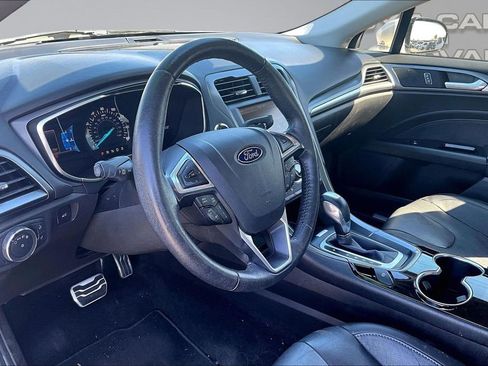 Used 2016 Ford Fusion Titanium FWD image 9