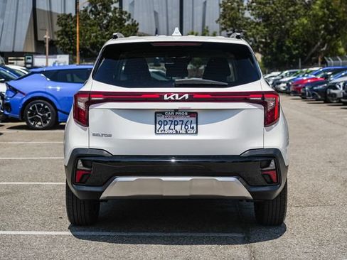 Used 2025 Kia Seltos S FWD image 8