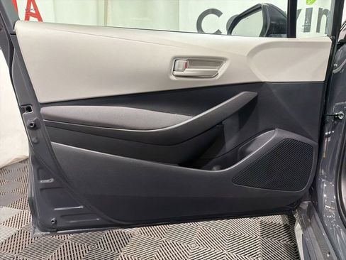 Used 2026 Toyota Corolla LE FWD image 23