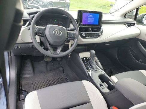Used 2024 Toyota Corolla LE FWD image 8