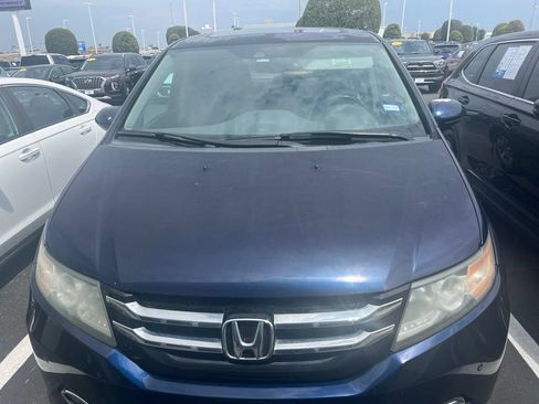 Used 2014 Honda Odyssey Touring Elite image 2