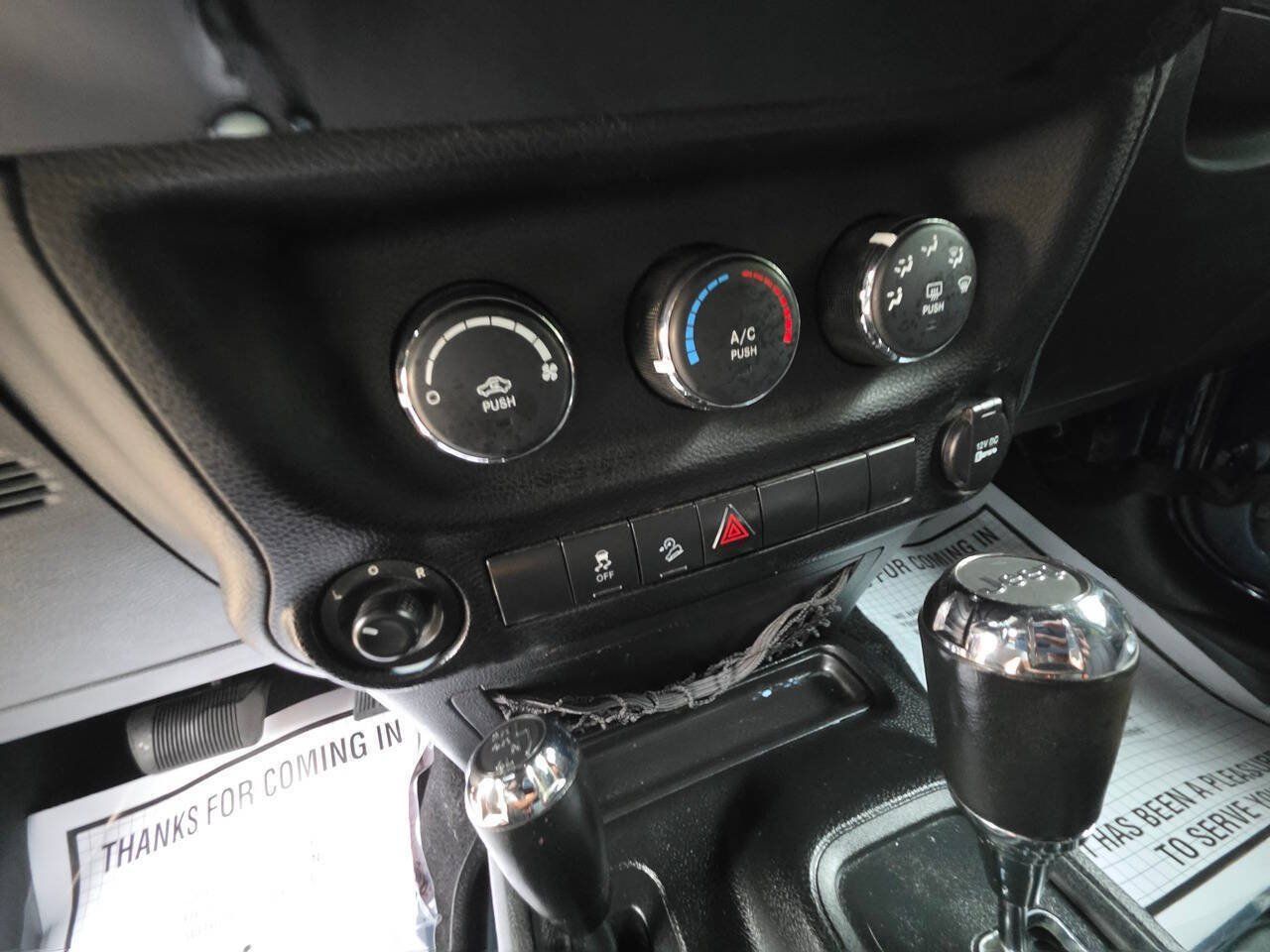 Used 2013 Jeep Wrangler Unlimited Sport AWD/4WD image 15