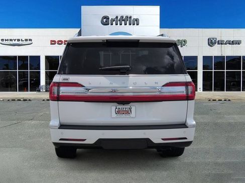 Used 2020 Lincoln Navigator Reserve w/ Luxury Package AWD/4WD image 8