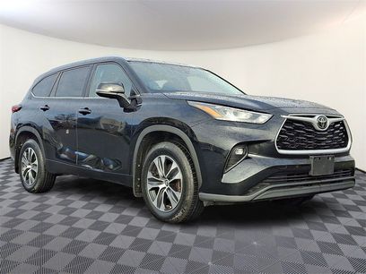 Used 2020 Toyota Highlander XLE
