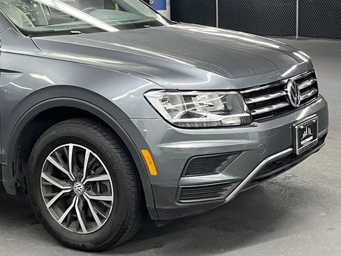 Used 2019 Volkswagen Tiguan SE AWD/4WD image 40