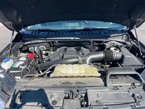 Used 2020 Ford F150 XLT w/ Equipment Group 302A Luxury AWD/4WD image 35