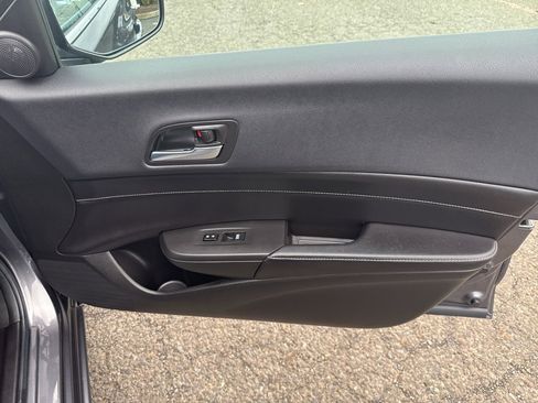 Used 2021 Acura ILX w/ Premium Package image 30