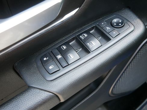 Used 2019 RAM 1500 Big Horn AWD/4WD image 24