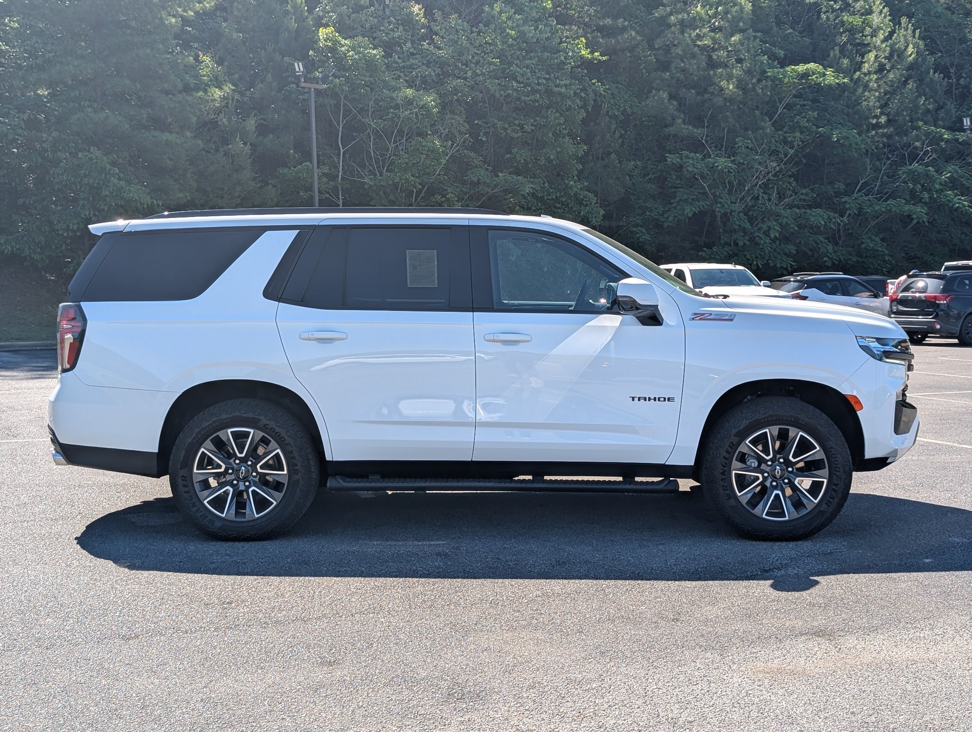 Used 2024 Chevrolet Tahoe Z71 w/ Z71 Off-Road Package AWD/4WD image 10