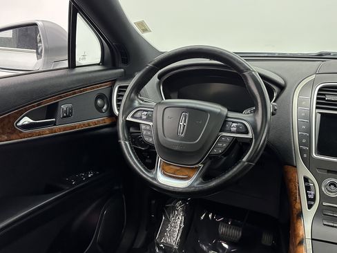 Used 2020 Lincoln Nautilus Reserve w/ Equipment Group 201A image 28