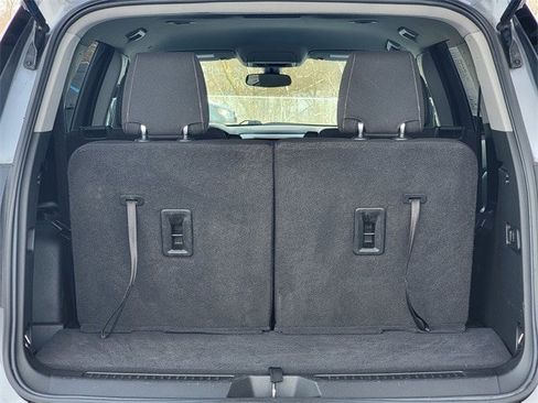 Used 2021 GMC Acadia SLE image 23