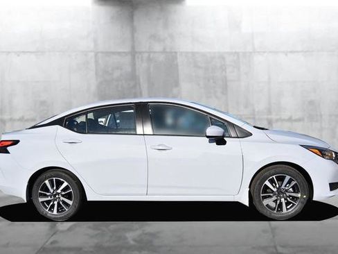 New 2025 Nissan Versa SV image 5