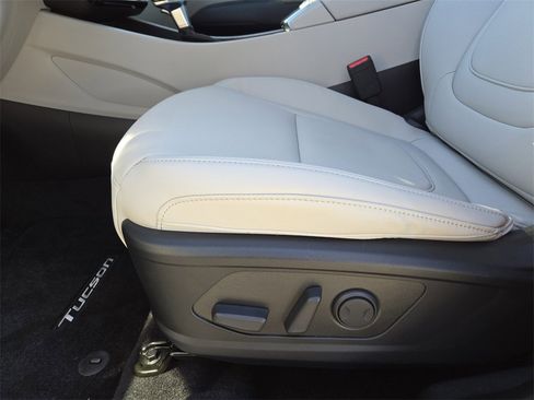 New 2026 Hyundai Tucson SEL image 24