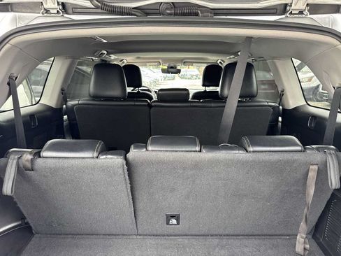 Used 2017 Toyota Highlander XLE w/ Carpet Mat Package AWD/4WD image 23