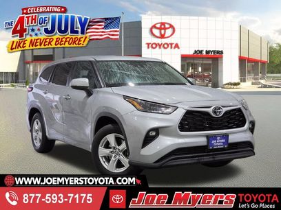 Used 2025 Toyota Highlander LE