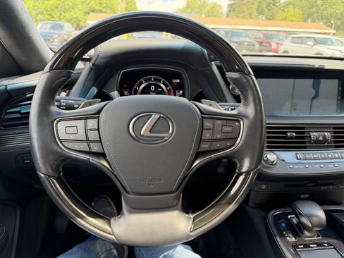 Used 2019 Lexus LS 500 RWD image 15