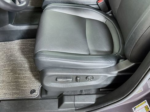Used 2023 Honda Odyssey EX-L image 20