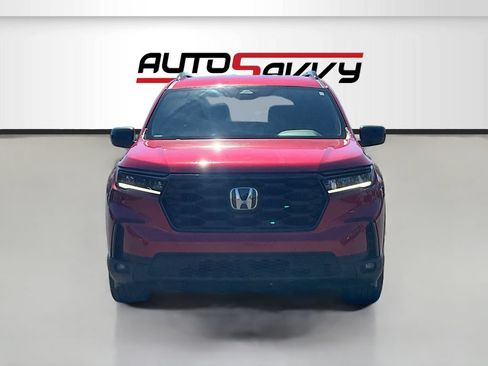 Used 2025 Honda Pilot Sport image 2
