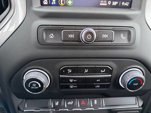 Used 2025 Chevrolet Silverado 3500 W/T image 26