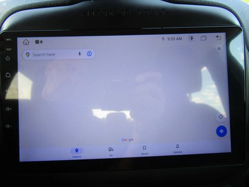 Used 2018 Jeep Renegade Altitude FWD image 25