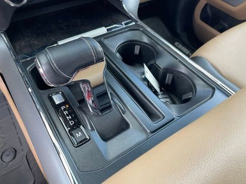 Used 2022 Ford F150 Lariat w/ Equipment Group 502A High AWD/4WD image 26