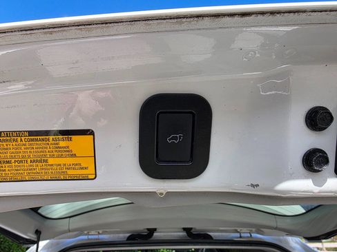 Used 2010 Toyota Venza image 34