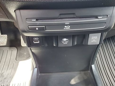 Used 2023 Honda Odyssey Elite image 35