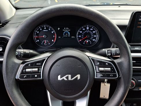 Used 2023 Kia Forte LXS FWD image 19