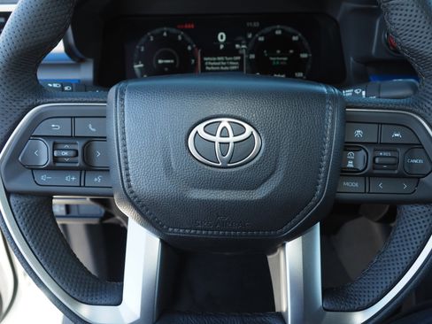 New 2025 Toyota Tacoma TRD Off-Road image 20