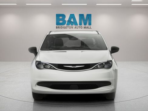 New 2027 Chrysler Pacifica LX FWD image 12
