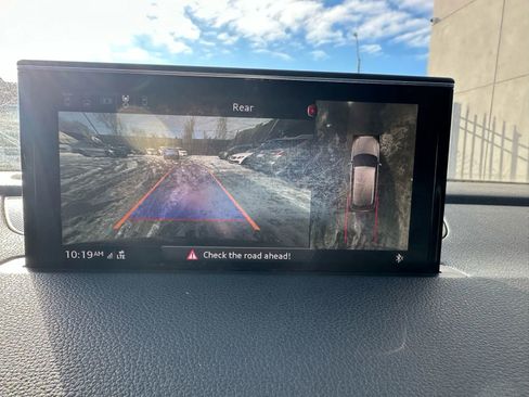 Used 2017 Audi Q7 3.0T Premium Plus w/ Premium Plus Package image 17