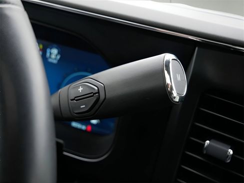 Used 2024 Ford F350 Lariat w/ Lariat Ultimate Package image 23