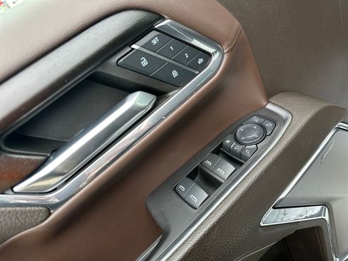 Used 2024 GMC Sierra 2500 Denali w/ Denali Reserve Package image 12