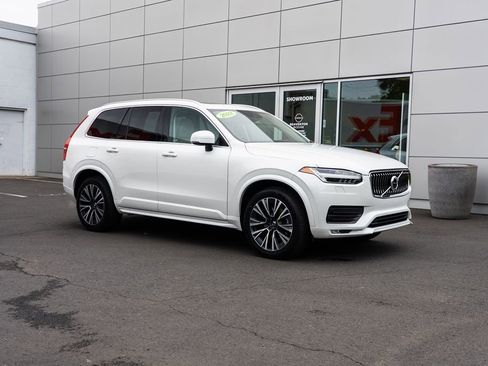 Used 2022 Volvo XC90 T6 Momentum w/ Climate Package AWD/4WD image 29