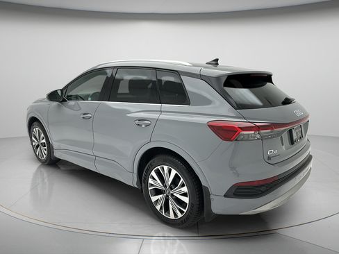 Used 2023 Audi Q4 e-tron Premium Plus w/ Premium Plus RWD image 4