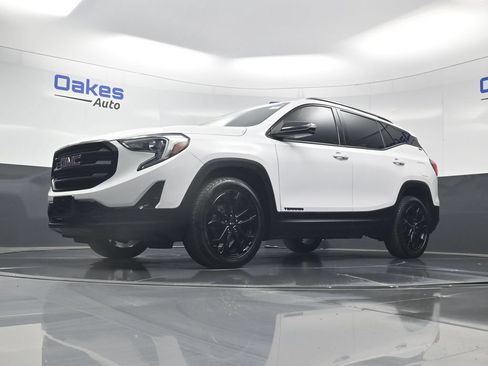 Used 2020 GMC Terrain SLT w/ Preferred Package AWD/4WD image 42
