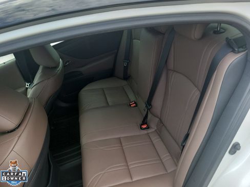Used 2025 Lexus ES 300h w/ Technology Package FWD image 26