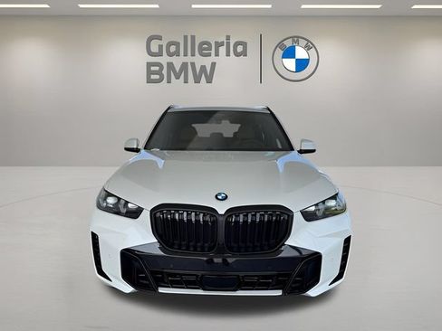 Used 2026 BMW X5 sDrive40i w/ M Sport Package RWD image 3