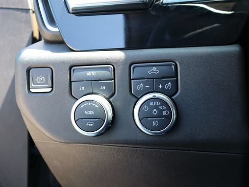 Used 2024 GMC Sierra 1500 Elevation AWD/4WD image 14