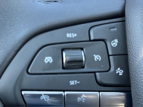 Used 2025 Cadillac XT6 Sport w/ Technology Package image 19