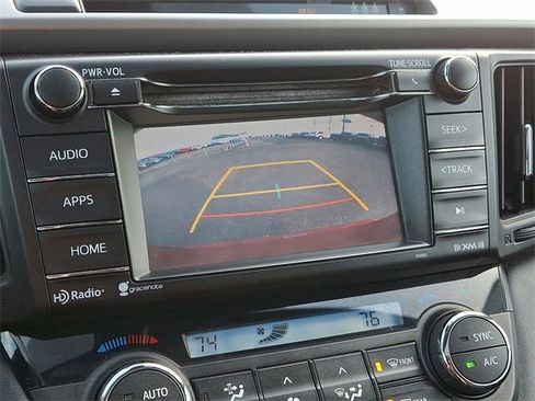 Used 2018 Toyota RAV4 XLE image 18