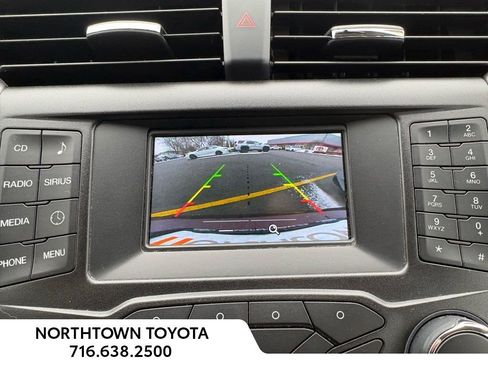 Used 2017 Ford Fusion SE FWD image 10