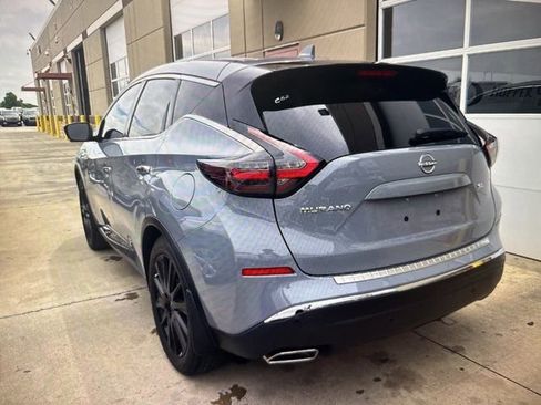 Used 2024 Nissan Murano SL FWD image 3