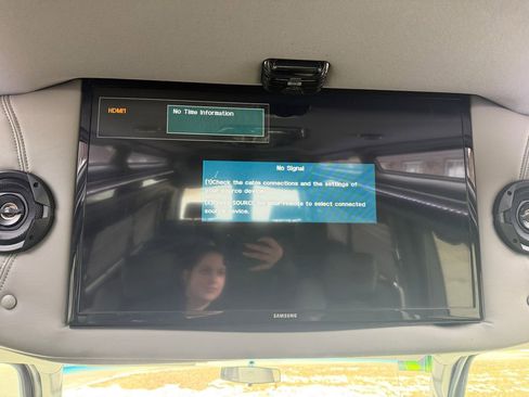 Used 2017 Chevrolet Express 2500 Extended image 25