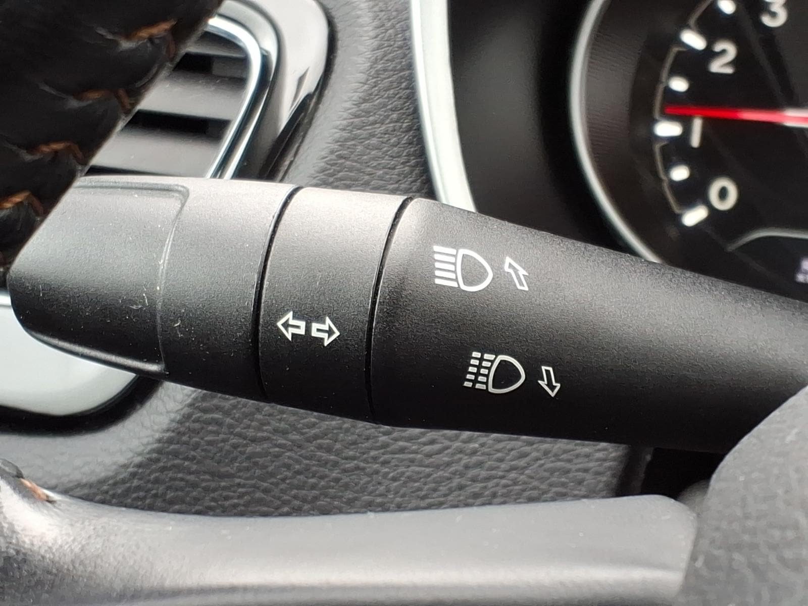 Used 2021 Jeep Compass Limited AWD/4WD image 19