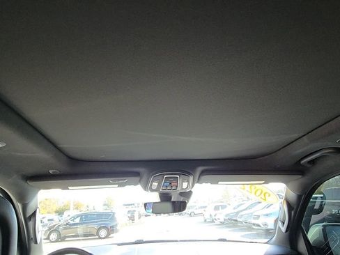 Used 2022 Jeep Wagoneer Series III w/ Premium Group I image 22