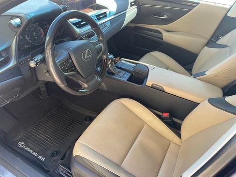 Used 2020 Lexus ES 350 w/ Premium Package FWD image 5