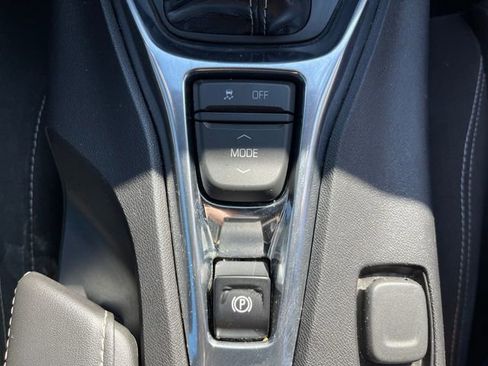 Used 2019 Chevrolet Camaro LT w/ Technology Package RWD image 22